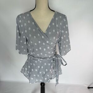 LOFT Gray Polka Dot Feminine Wrap Top size large 96% cotton Flowy sleeves